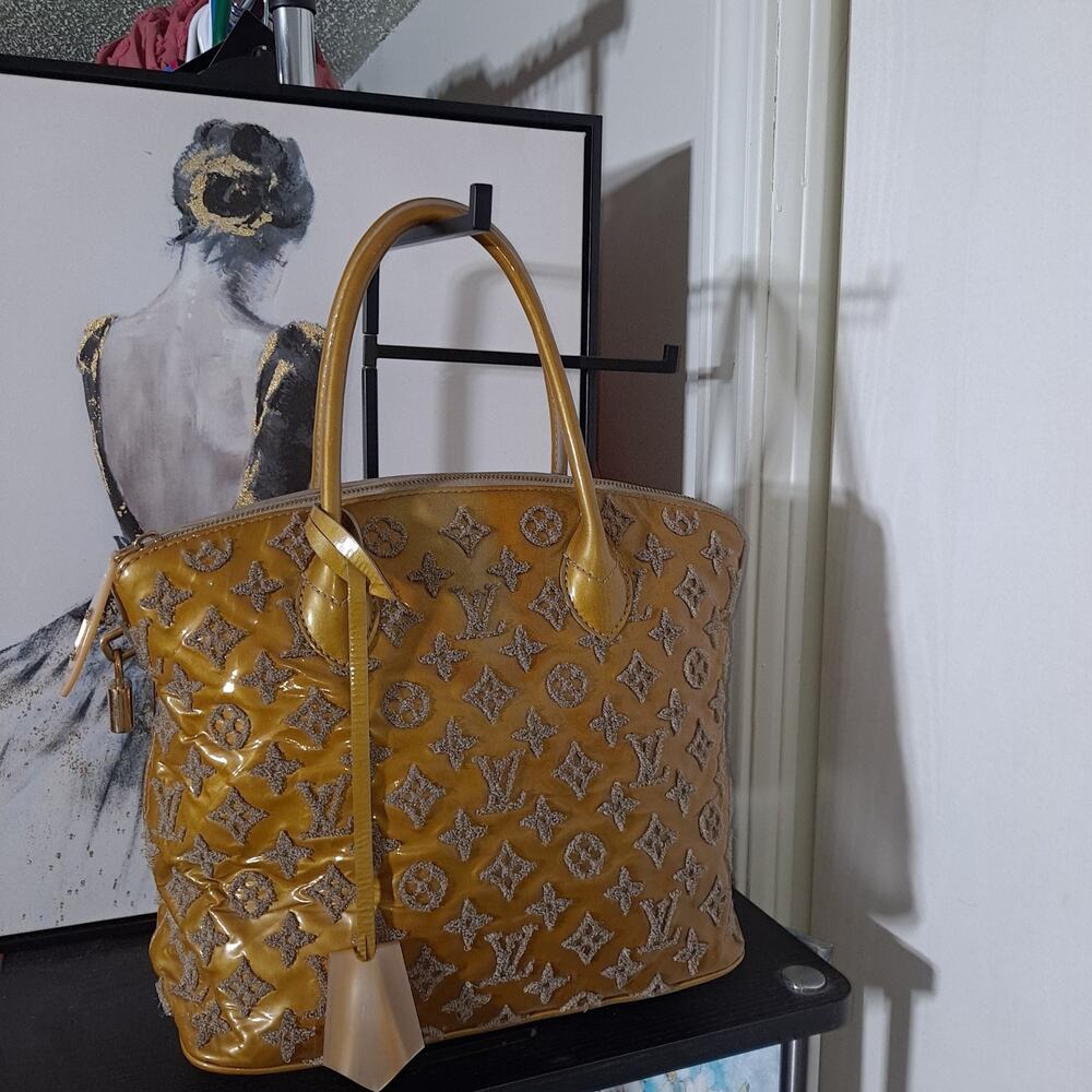 Louis Vuitton Fascination Monogram Shoulder Bag In Excellent Condition Authentic